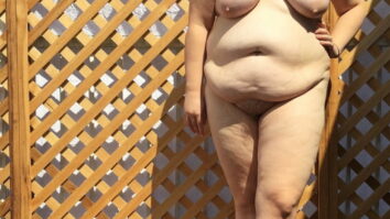 Cute young BBW nude outside