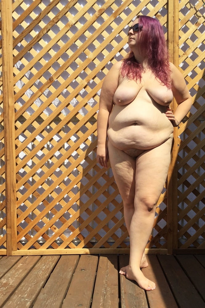 Cute young BBW nude outside