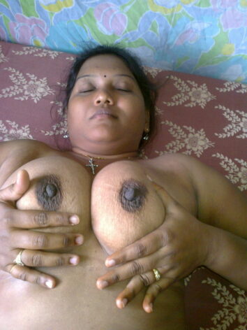 Indian desi aunty