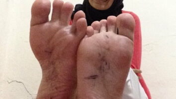 Hijab muslim sluts with SEXY FEET