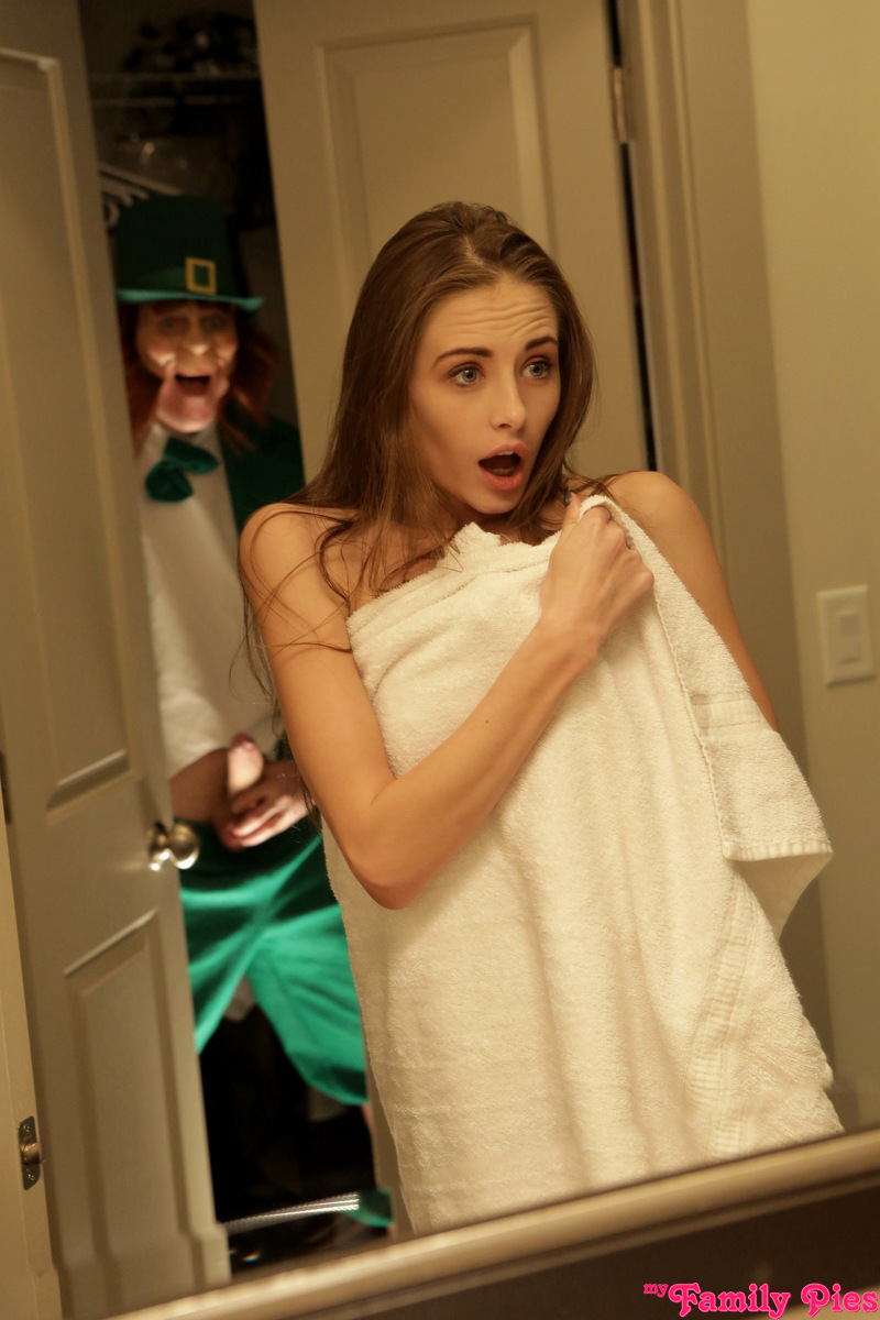 Preview photo for Pot Of Gold - S7:E3